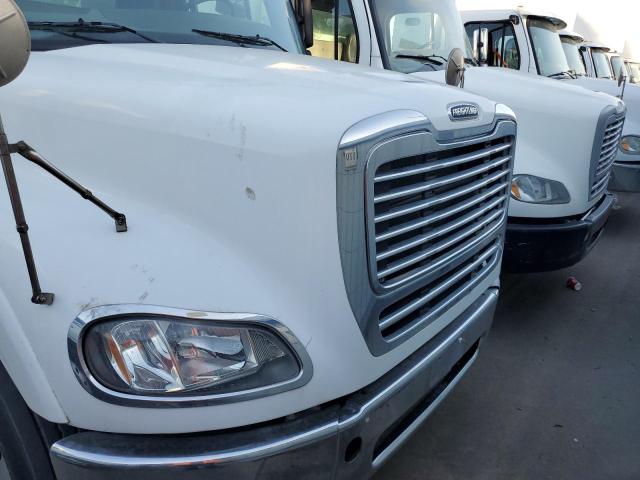 1FUBC5DX2DHFB5116 - 2013 FREIGHTLINER M2 112 MED WHITE photo 5