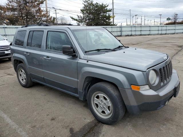 1C4NJPBA0CD640031 - 2012 JEEP PATRIOT SP GRAY photo 4