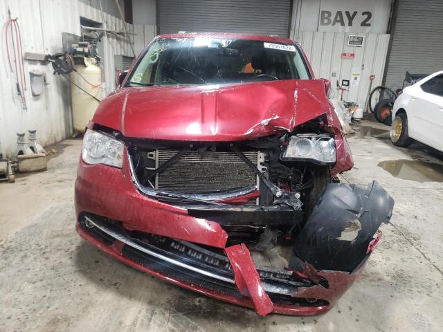 2C4RC1BG6CR282251 - 2012 CHRYSLER TOWN & COU RED photo 5