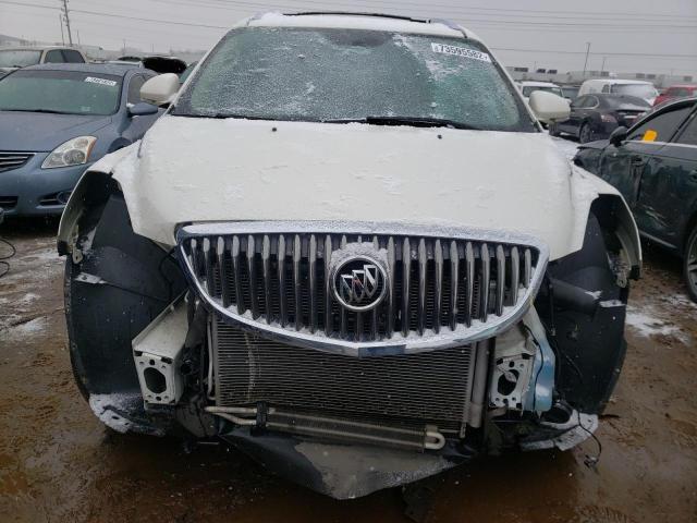 5GAKVDED7CJ377521 - 2012 BUICK ENCLAVE WHITE photo 5