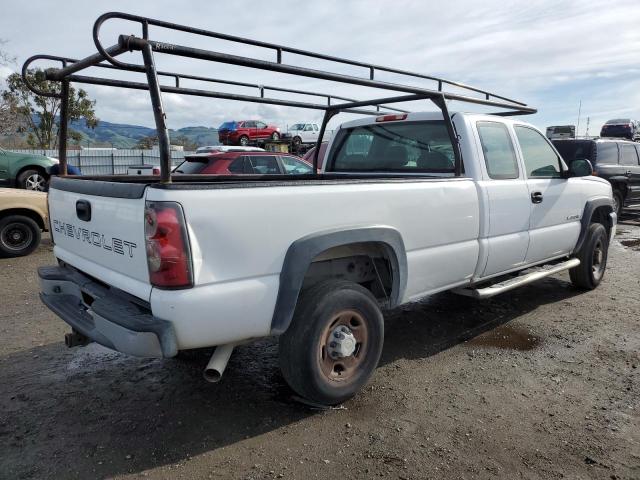 1GCHC29U66E124605 - 2006 CHEVROLET C2500 SILV WHITE photo 4