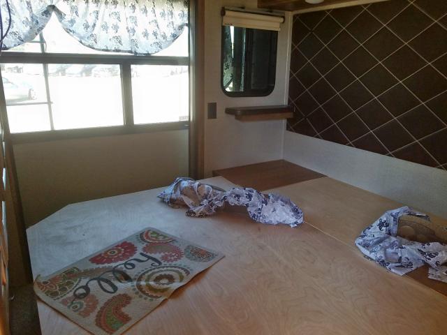 4YDF37326H4703028 - 2017 KEYSTONE MONTANA  photo 9