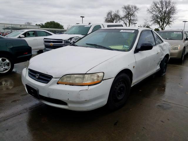 1HGCG3241WA015086 - 1998 HONDA ACCORD LX  photo 2