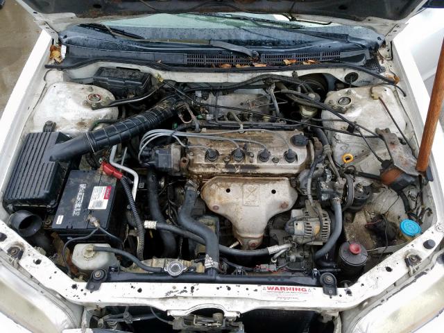 1HGCG3241WA015086 - 1998 HONDA ACCORD LX  photo 7