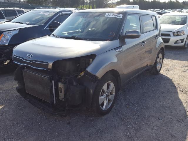 KNDJN2A21J7588176 - 2018 KIA SOUL  photo 2