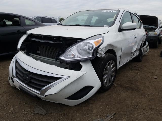 3N1CN7AP9HL843599 - 2017 NISSAN VERSA S WHITE photo 2