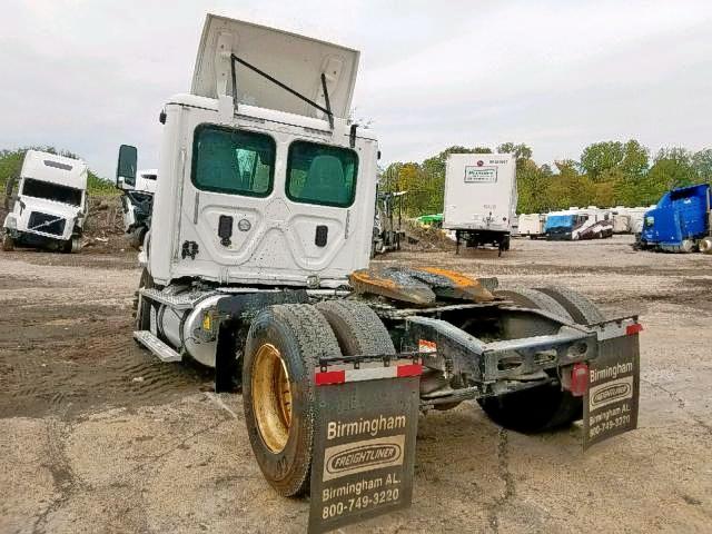 3AKBGBDV9HSJE5000 - 2017 FREIGHTLINER CASCADIA 113  photo 3