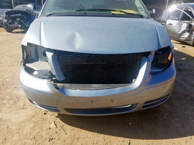 1C4GP45R45B438587 - 2005 CHRYSLER TOWN & COUNTRY  photo 9