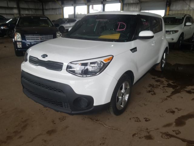 KNDJN2A21J7540127 - 2018 KIA SOUL  photo 2