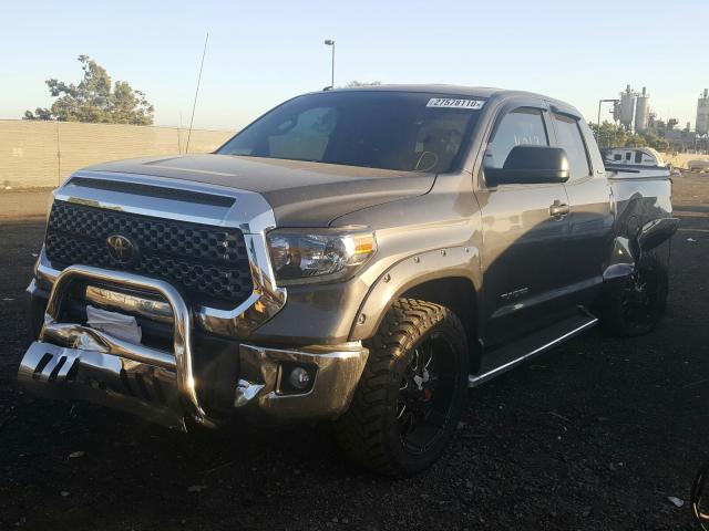 5TFRM5F17JX124204 - 2018 TOYOTA TUNDRA DOUBLE CAB SR/SR5  photo 2