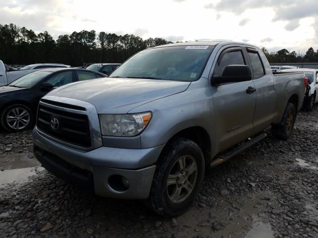 5TFRM5F10BX024690 - 2011 TOYOTA TUNDRA DOUBLE CAB SR5  photo 2