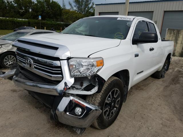 5TFRW5F10GX201711 - 2016 TOYOTA TUNDRA DOUBLE CAB SR/SR5  photo 2