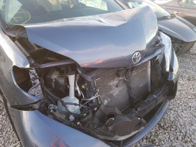 5TDKK3DC8FS583271 - 2015 TOYOTA SIENNA LE  photo 9