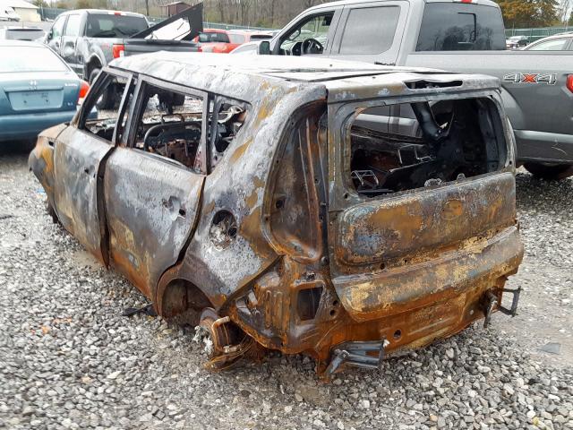 KNDJN2A23G7857772 - 2016 KIA SOUL  photo 3