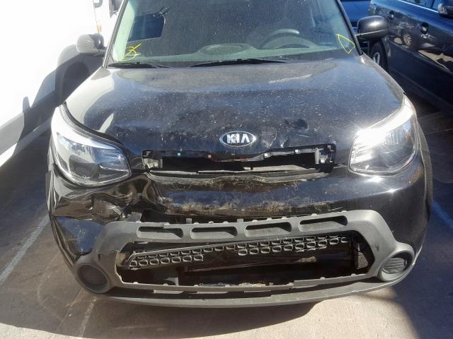 KNDJN2A29G7839776 - 2016 KIA SOUL  photo 9