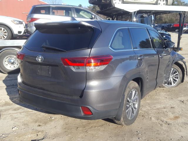 5TDJZRFH2JS861321 - 2018 TOYOTA HIGHLANDER SE  photo 4