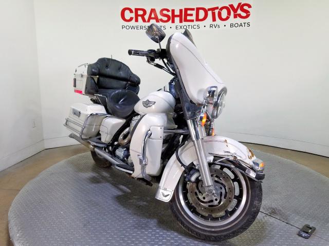 1HD1FCW133Y619894 - 2003 HARLEY-DAVIDSON FLHTCUI  photo 2
