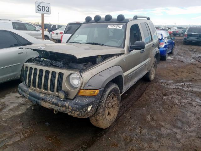 1J4GL38K95W709828 - 2005 JEEP LIBERTY RENEGADE  photo 2