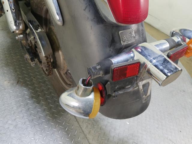 JH2RC4461WM003373 - 1998 HONDA VT750 CD2  photo 16
