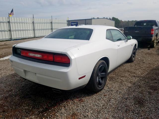 2C3CDYAG5DH569699 - 2013 DODGE CHALLENGER SXT  photo 4