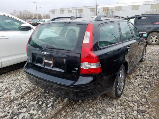 YV1MJ682X52080307 - 2005 VOLVO V50 T5  photo 4