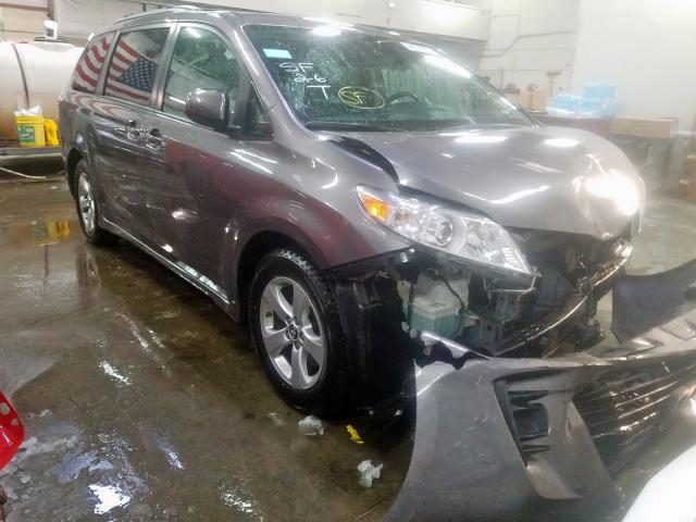 5TDKZ3DC1JS906936 - 2018 TOYOTA SIENNA LE  photo 1