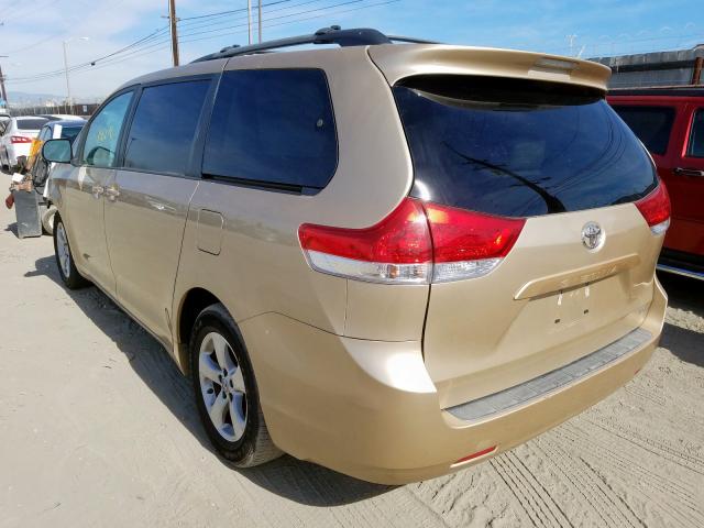 5TDKK3DC0BS107929 - 2011 TOYOTA SIENNA LE  photo 3