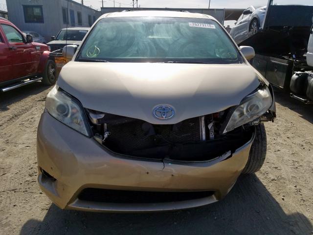 5TDKK3DC0BS107929 - 2011 TOYOTA SIENNA LE  photo 9