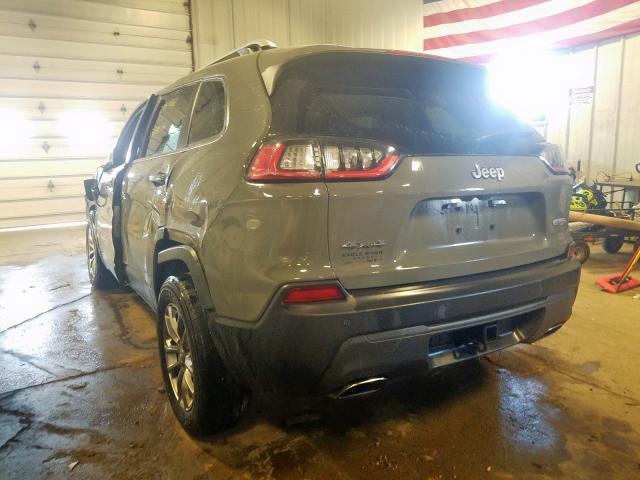 1C4PJMLX1KD361888 - 2019 JEEP CHEROKEE LATITUDE PLUS  photo 3