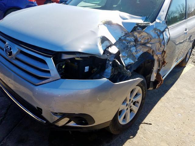 5TDZK3EH2BS049394 - 2011 TOYOTA HIGHLANDER BASE  фото 9