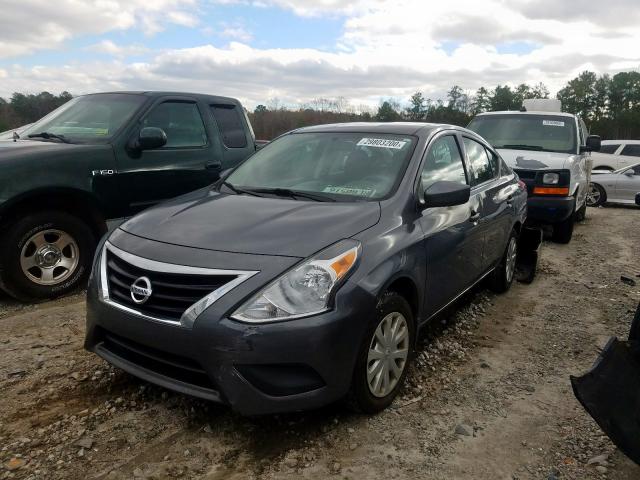 3N1CN7AP9JL815646 - 2018 NISSAN VERSA S  photo 2