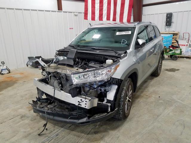 5TDKZRFH3KS324172 - 2019 TOYOTA HIGHLANDER SE  photo 2