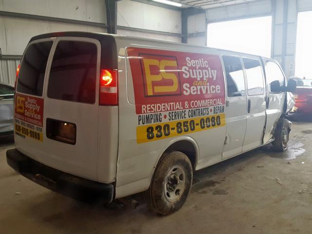 1GCWGBFG8J1171824 - 2018 CHEVROLET EXPRESS G2500  photo 4