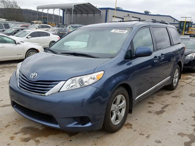 5TDKZ3DCXHS874790 - 2017 TOYOTA SIENNA LE  photo 2