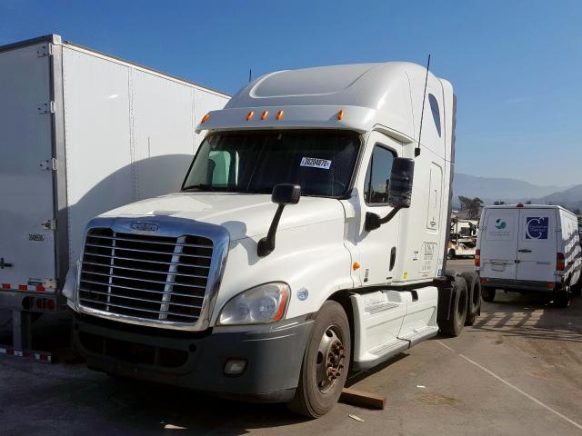 1FUJGLDR3CSBD4043 - 2012 FREIGHTLINER CASCADIA 125  photo 2