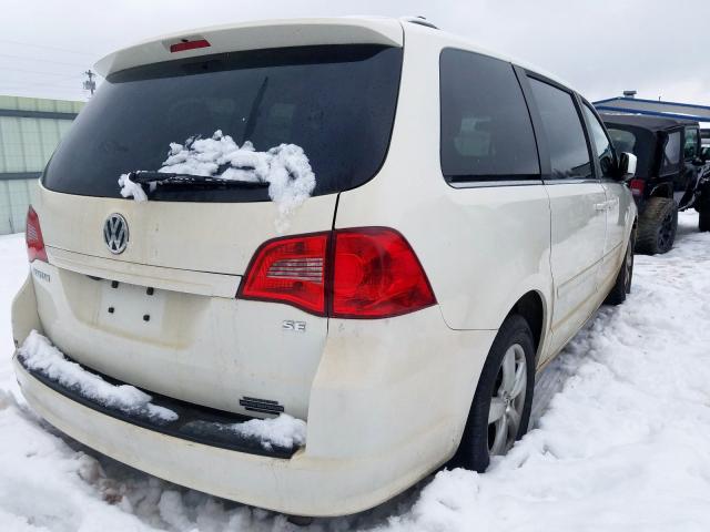 2V4RW3DG5BR766996 - 2011 VOLKSWAGEN ROUTAN SE  photo 4