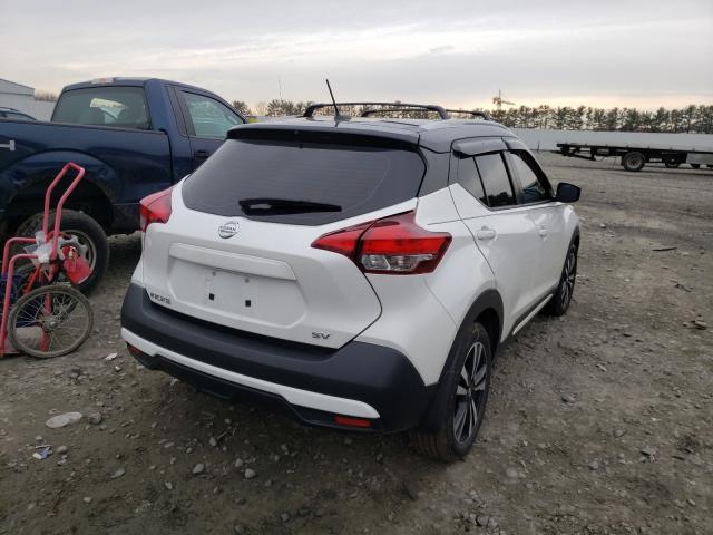 3N1CP5CU9JL518698 - 2018 NISSAN KICKS S WHITE photo 4