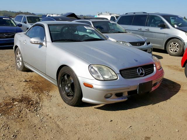 WDBKK65F92F261323 - 2002 MERCEDES-BENZ SLK 320  photo 1