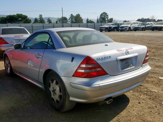 WDBKK65F92F261323 - 2002 MERCEDES-BENZ SLK 320  photo 3