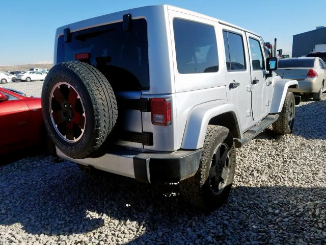 1C4BJWEG6CL258640 - 2012 JEEP WRANGLER UNLIMITED SAHARA  photo 4