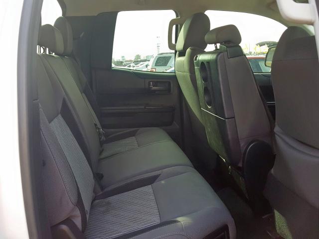 5TFRM5F1XHX114387 - 2017 TOYOTA TUNDRA DOUBLE CAB SR/SR5  photo 6