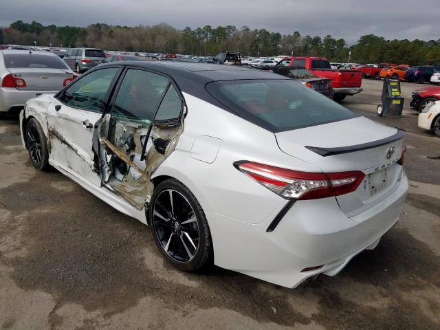 4T1B61HK5JU083451 - 2018 TOYOTA CAMRY XSE  photo 3