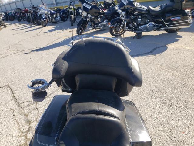 1HD1FC4107Y716799 - 2007 HARLEY-DAVIDSON FLHTCUI 黑色 照片 6