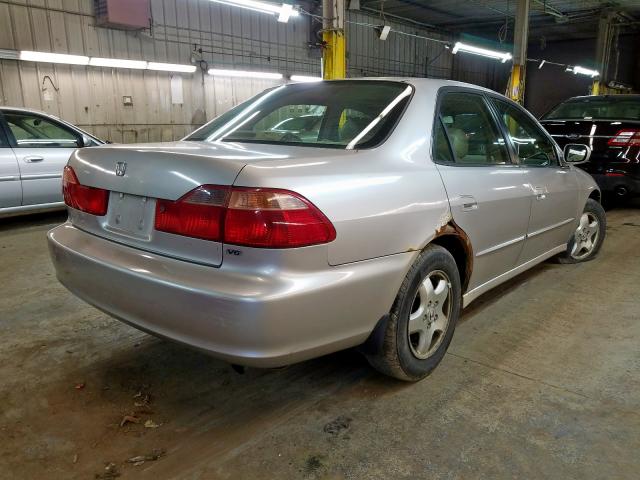 1HGCG1651XA032544 - 1999 HONDA ACCORD EX  photo 4