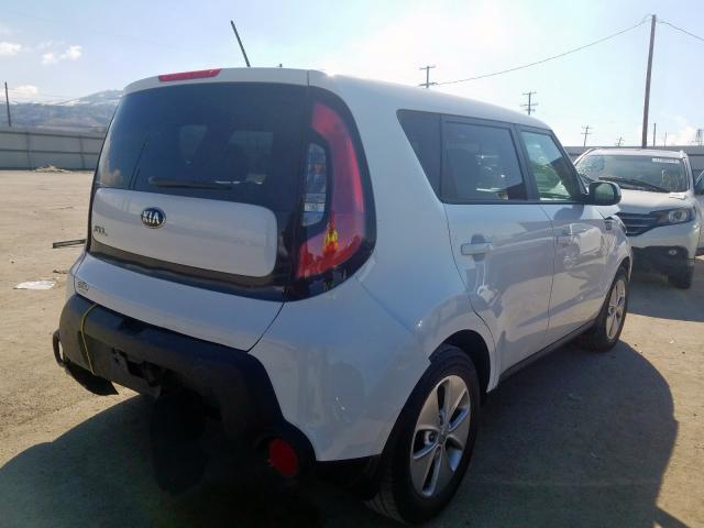 KNDJN2A29F7145409 - 2015 KIA SOUL  photo 4