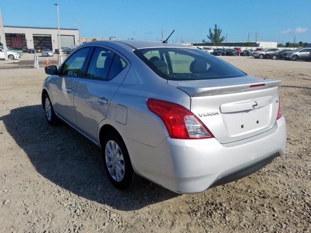 3N1CN7AP0JK428683 - 2018 NISSAN VERSA S  photo 3