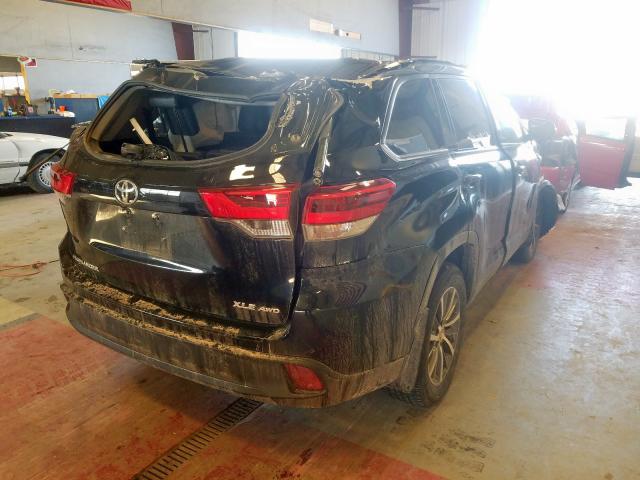 5TDJZRFH2JS860914 - 2018 TOYOTA HIGHLANDER SE  photo 4