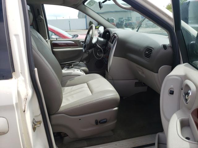 2A4GP54L77R135613 - 2007 CHRYSLER TOWN & COU TOURING თეთრი ფოტო 5