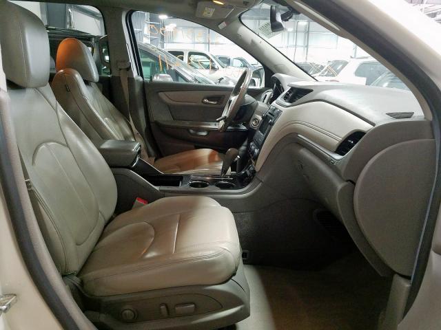 1GNKVHKD9FJ256625 - 2015 CHEVROLET TRAVERSE LT  photo 5