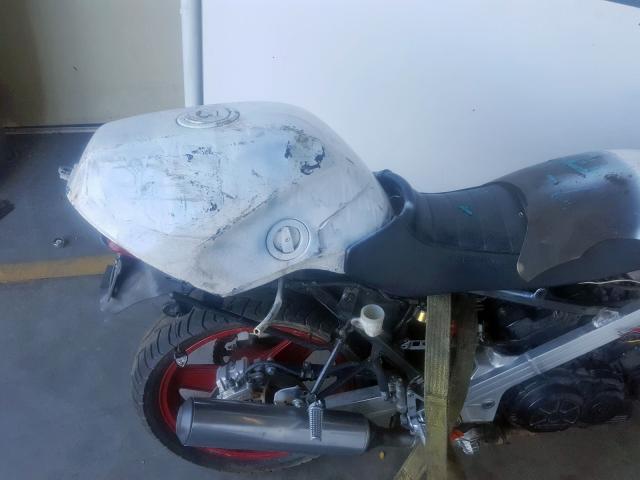 1HFRC2637HA105416 - 1987 HONDA VFR700 F  photo 6